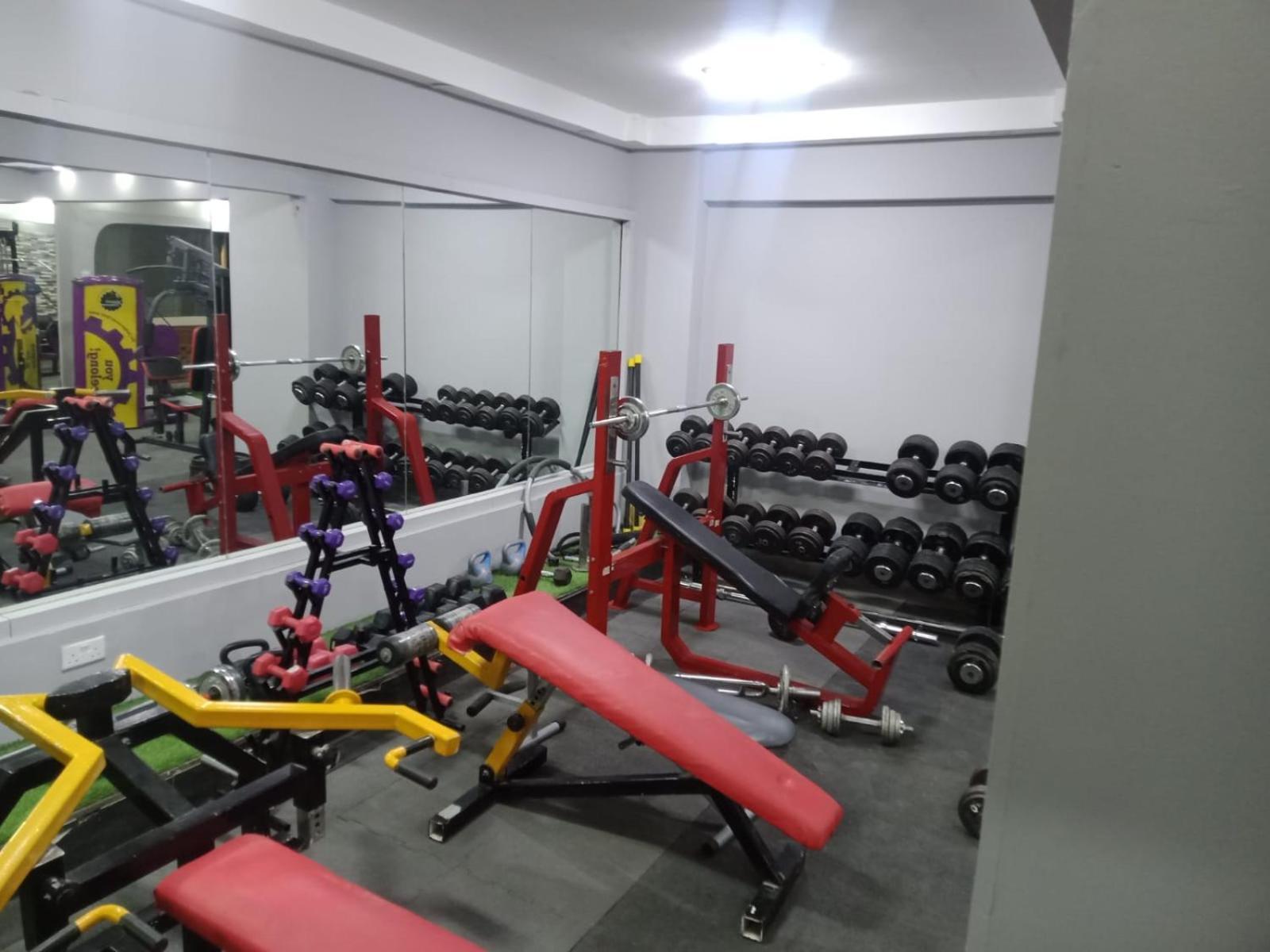 Al Hussam Hotel Apartments Rusayl エクステリア 写真