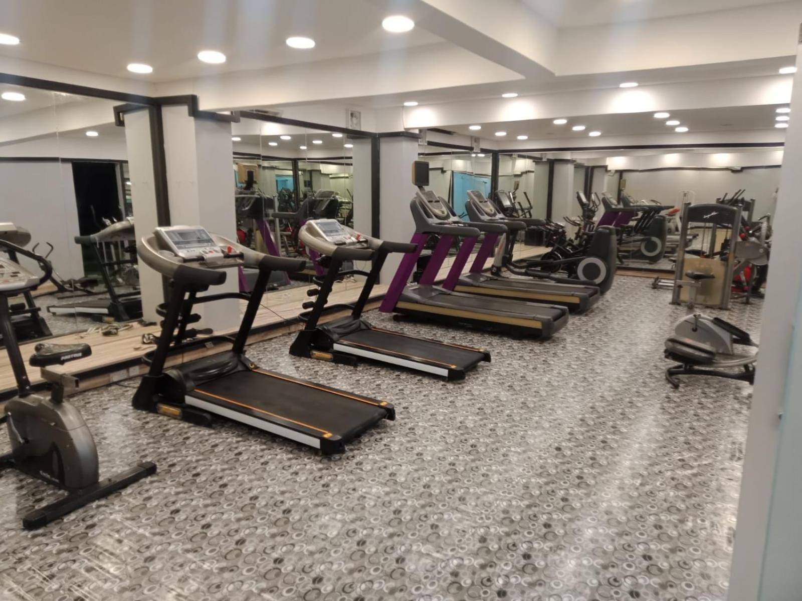 Al Hussam Hotel Apartments Rusayl エクステリア 写真