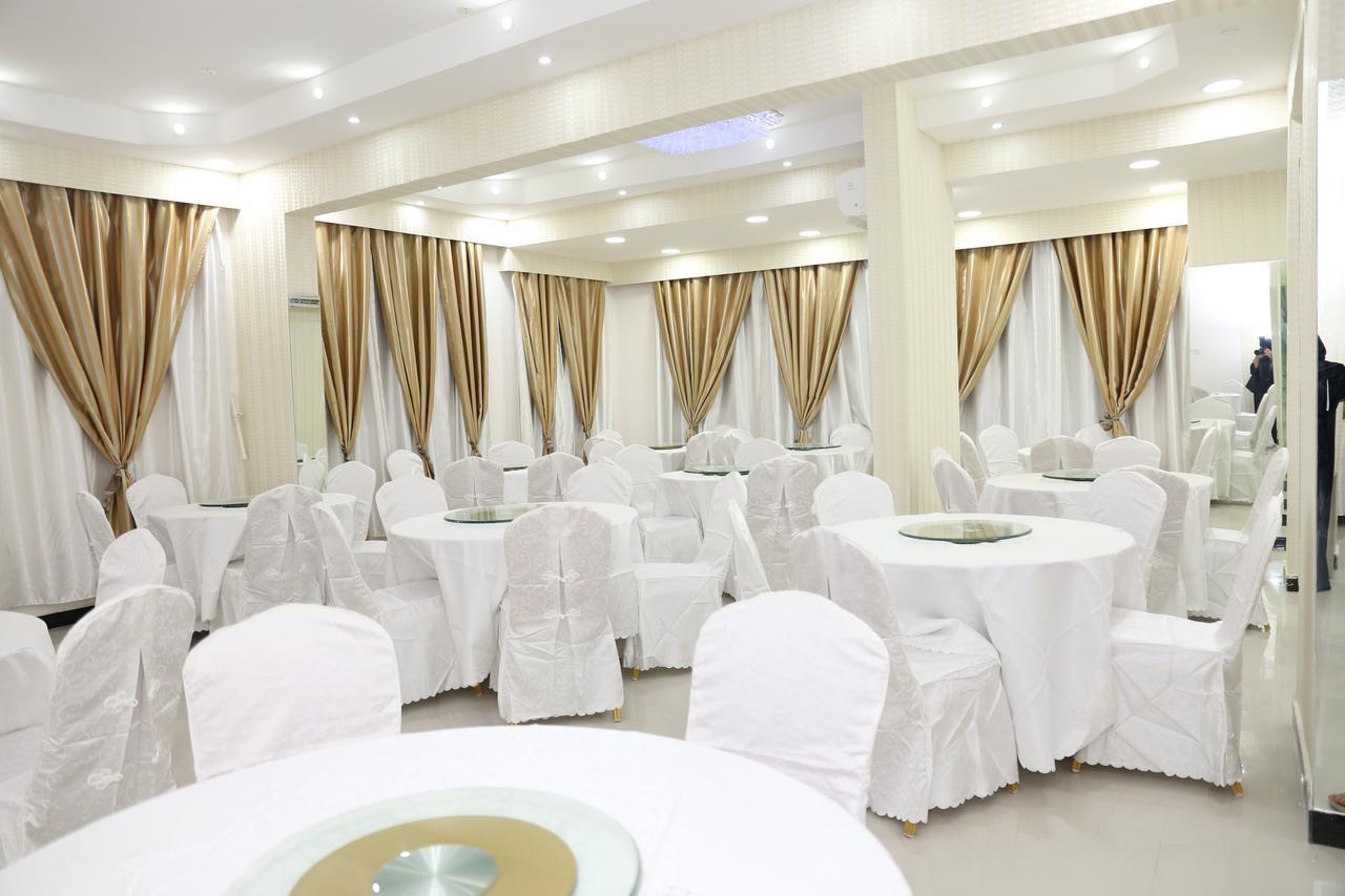 Al Hussam Hotel Apartments Rusayl エクステリア 写真